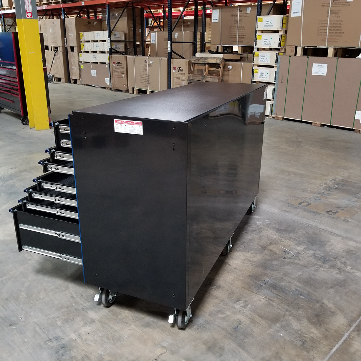 used toolboxShowroom Demo, Extreme Tools RX Series 72 19 Drawers 25 Deep Roller Cabinet, Black-Blue, 150 lbs. Slides