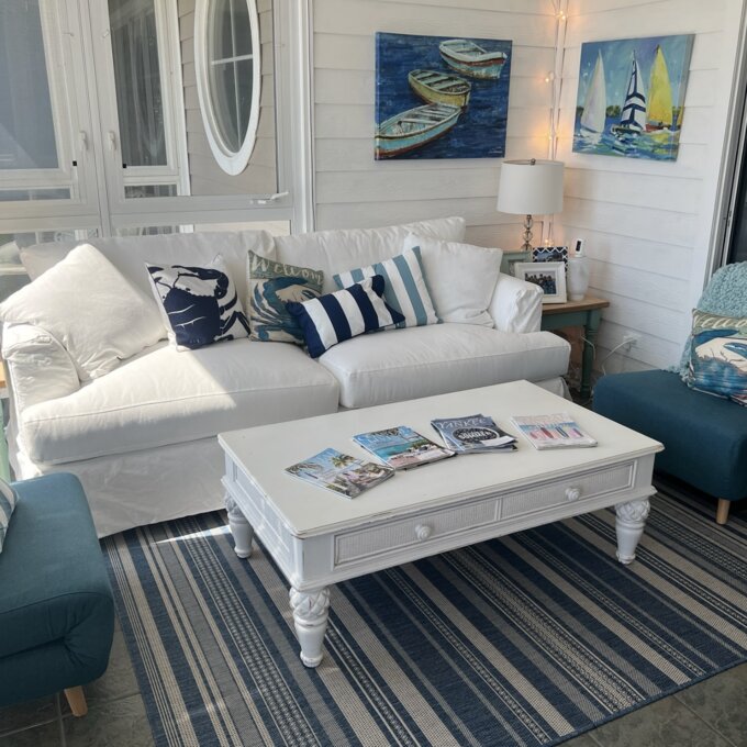 【Furniture】Lucia 93'' Sleeper Sofa